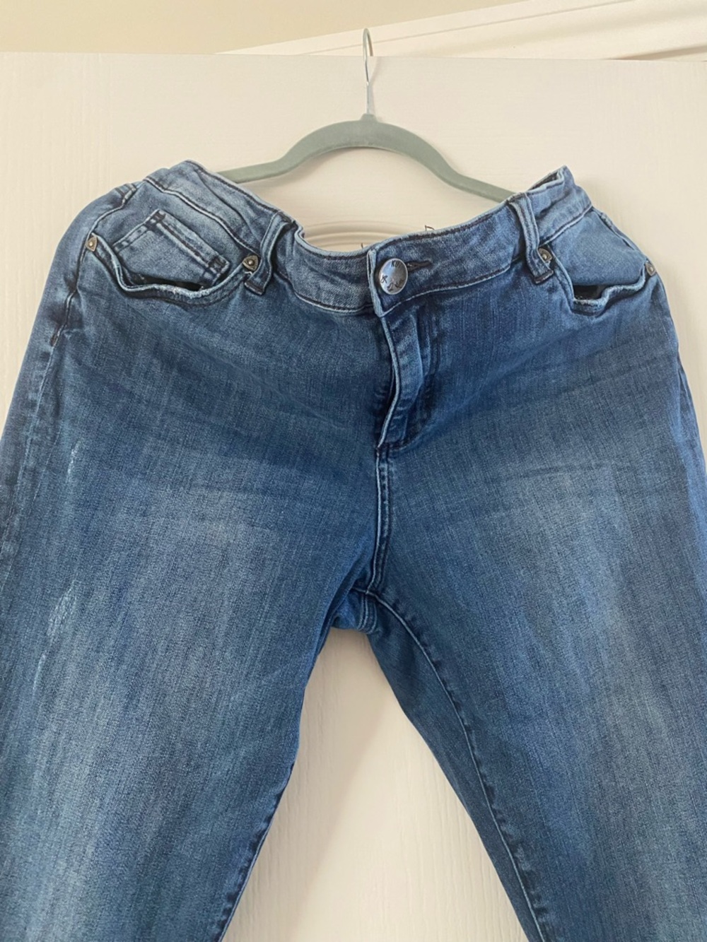Kut from the Kloth Medium Blue Skinny Jeans